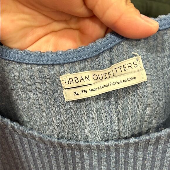 XL Light Blue Urban Outfitters Textured Romper Short Sleveless - Picture 3 of 5